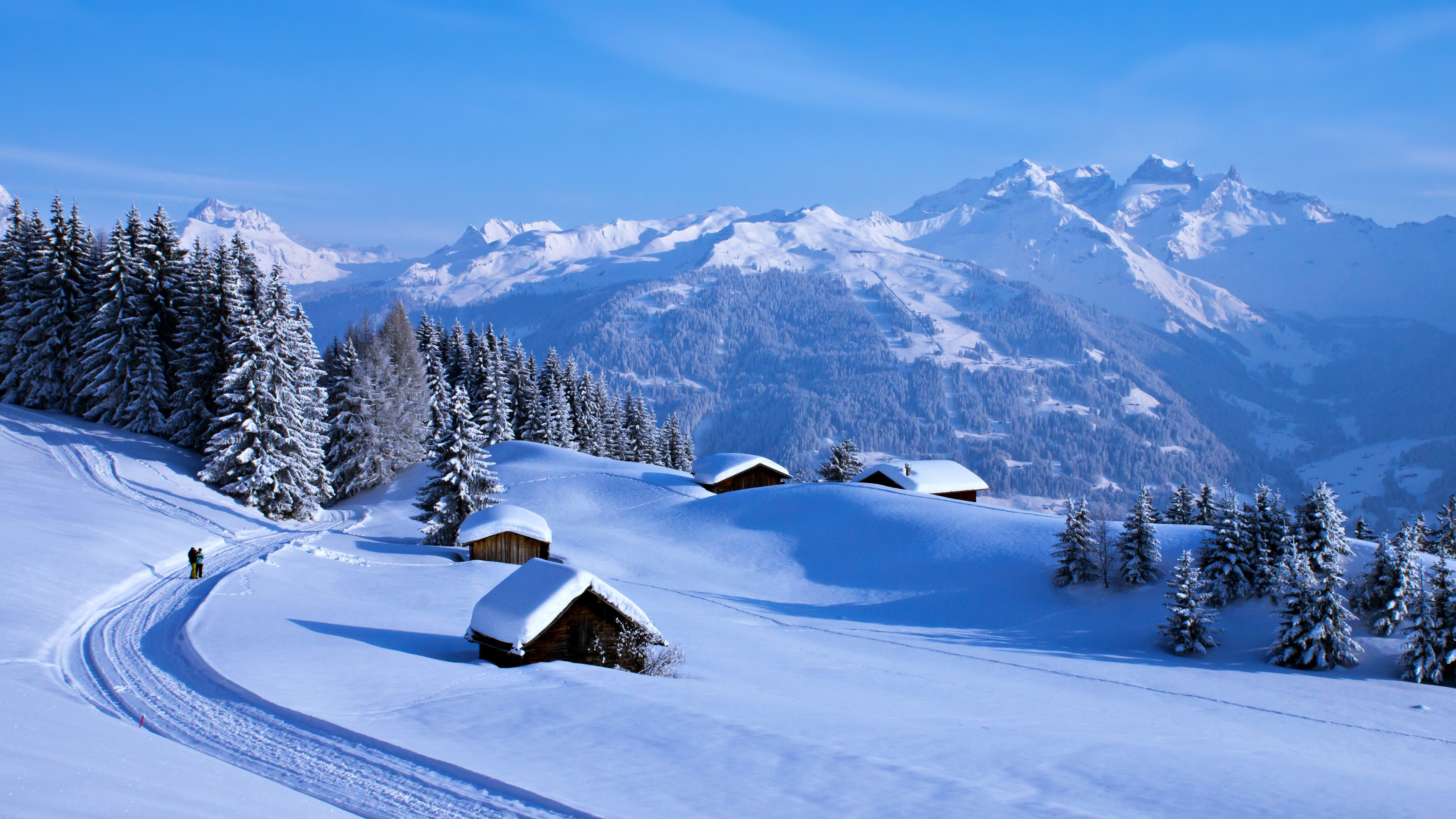 Winterwanderung in den Alpen