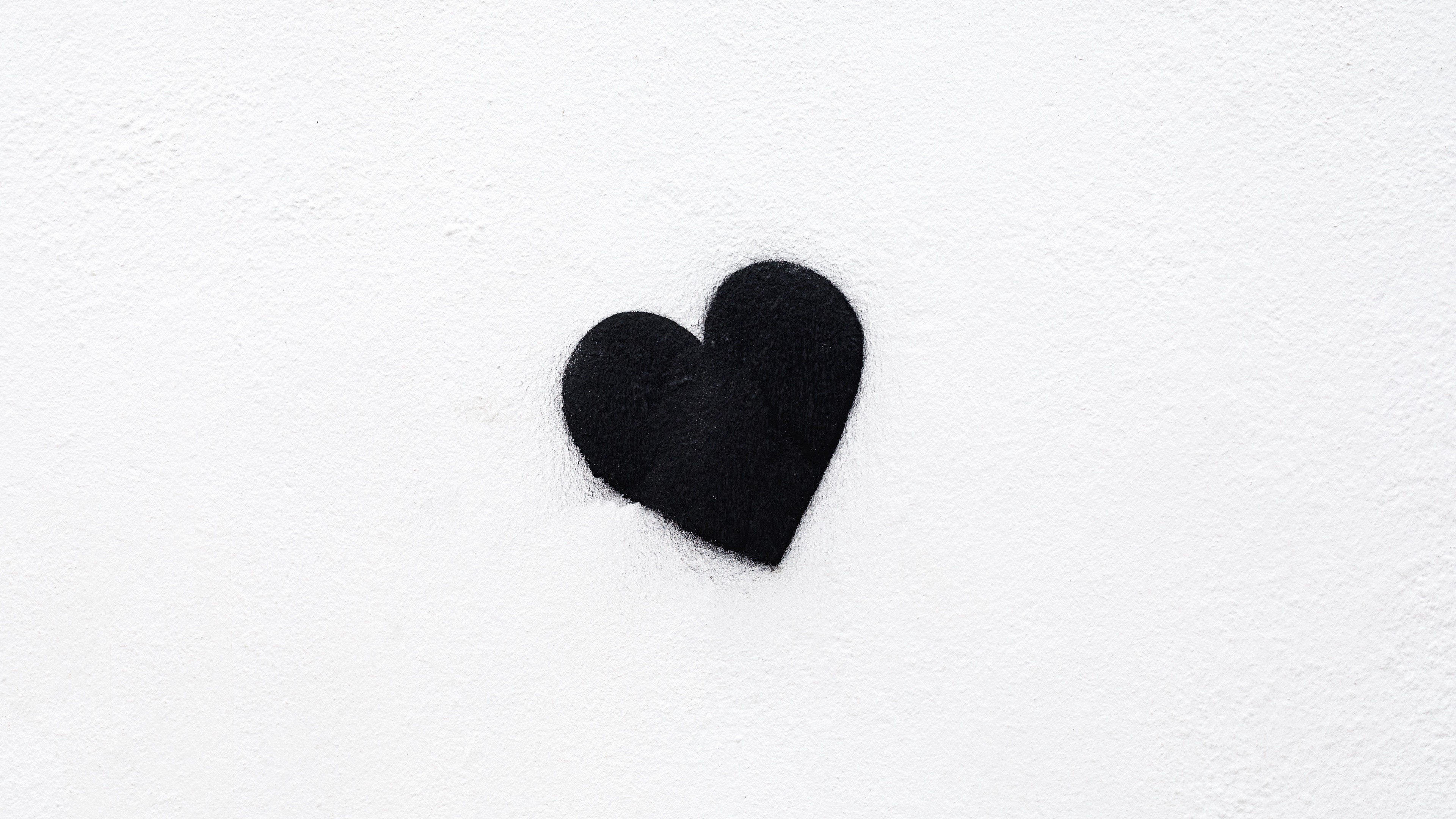 4K Heart Black Love Wallpaper - [3840x2160]