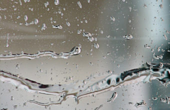 Glass Drops iPhone 7 Wallpaper 750x1334 340x220