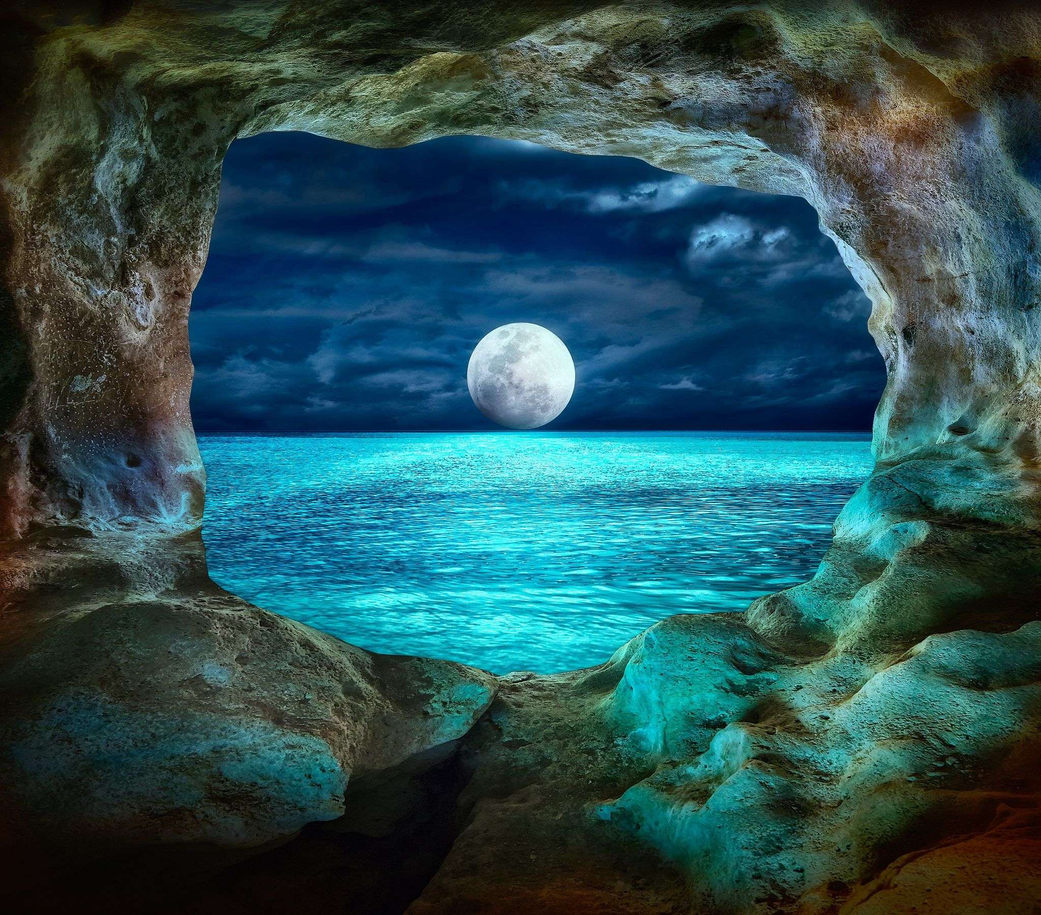 Моря океаны луны. Лунная Лагуна. Луна и море. Лунная ночь. Ночь Луна море.