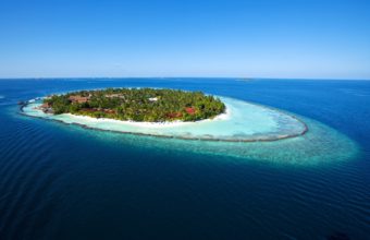 Amazing Maldives Island View 2560 x 1600 340x220