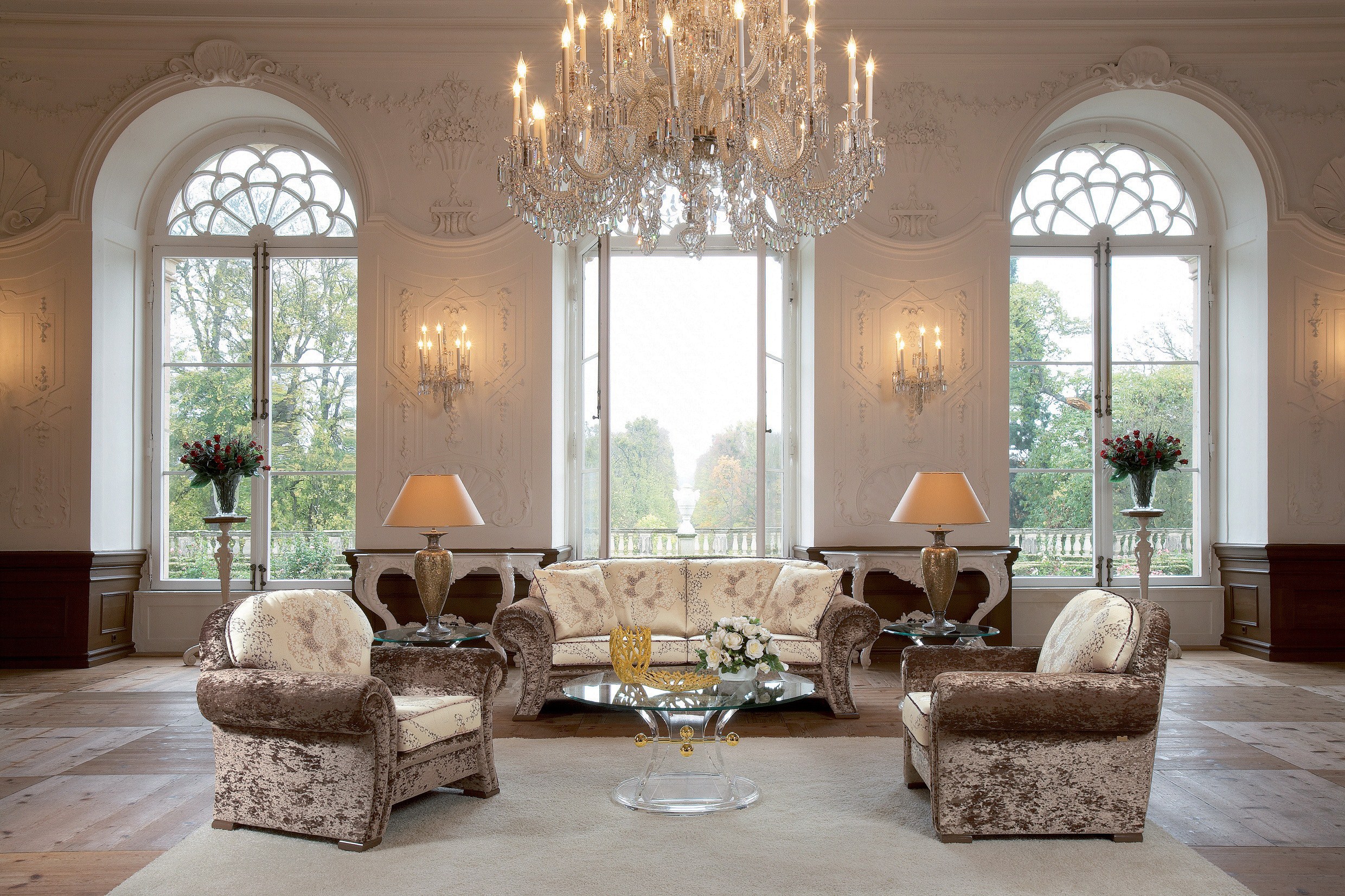 Hall living room. Красивый интерьер. Классический стиль в интерьере. Венецианский стиль в интерьере гостиной. Элегантный стиль в интерьере.