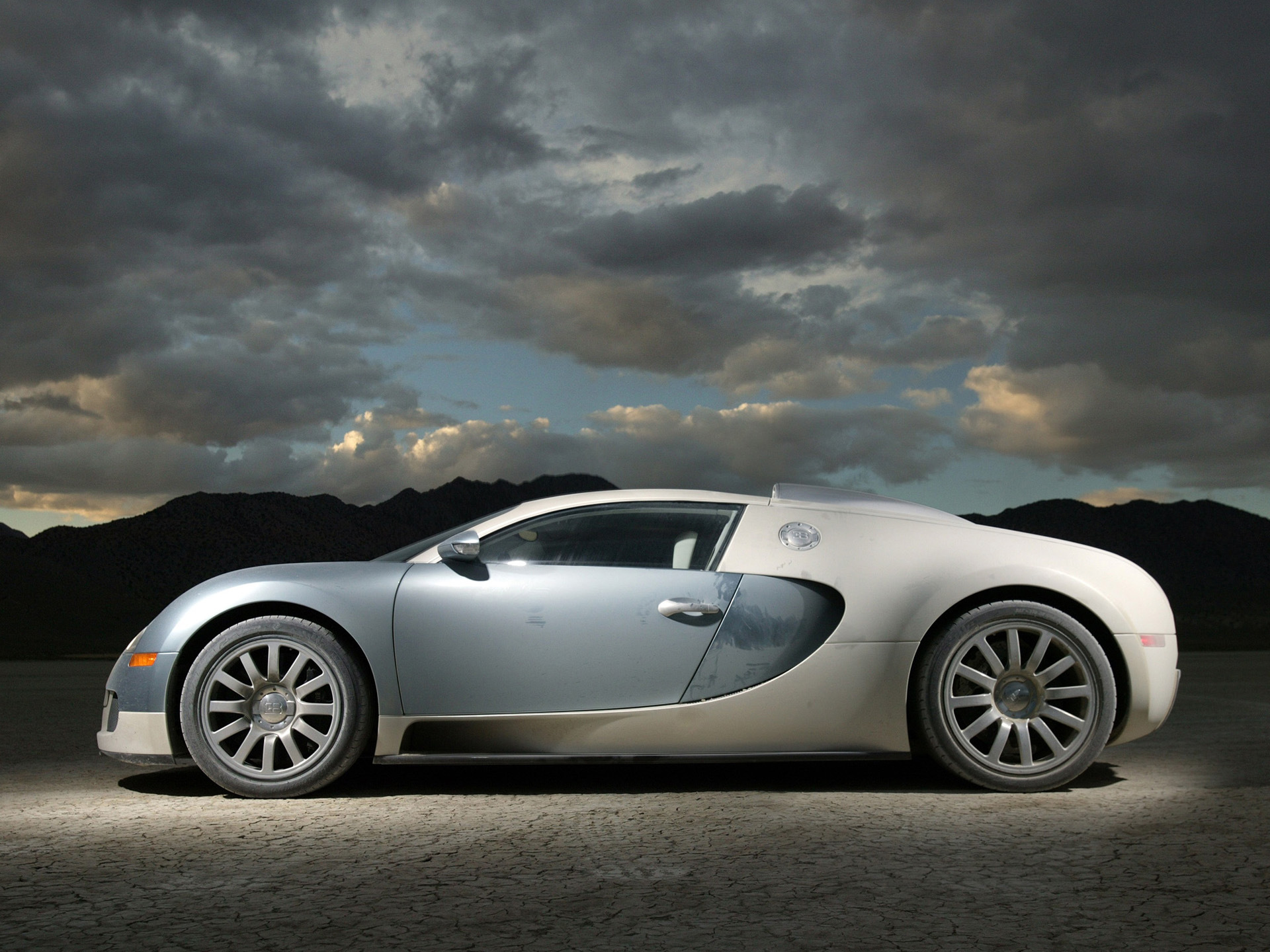 Bugatti Veyron Wallpaper 42 - [1920x1440]
