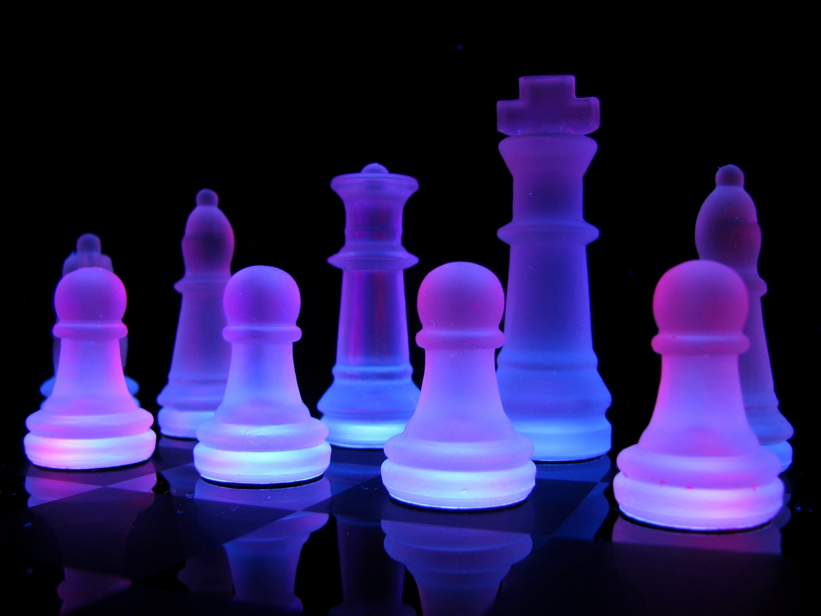 шахматы фигуры фон без смс