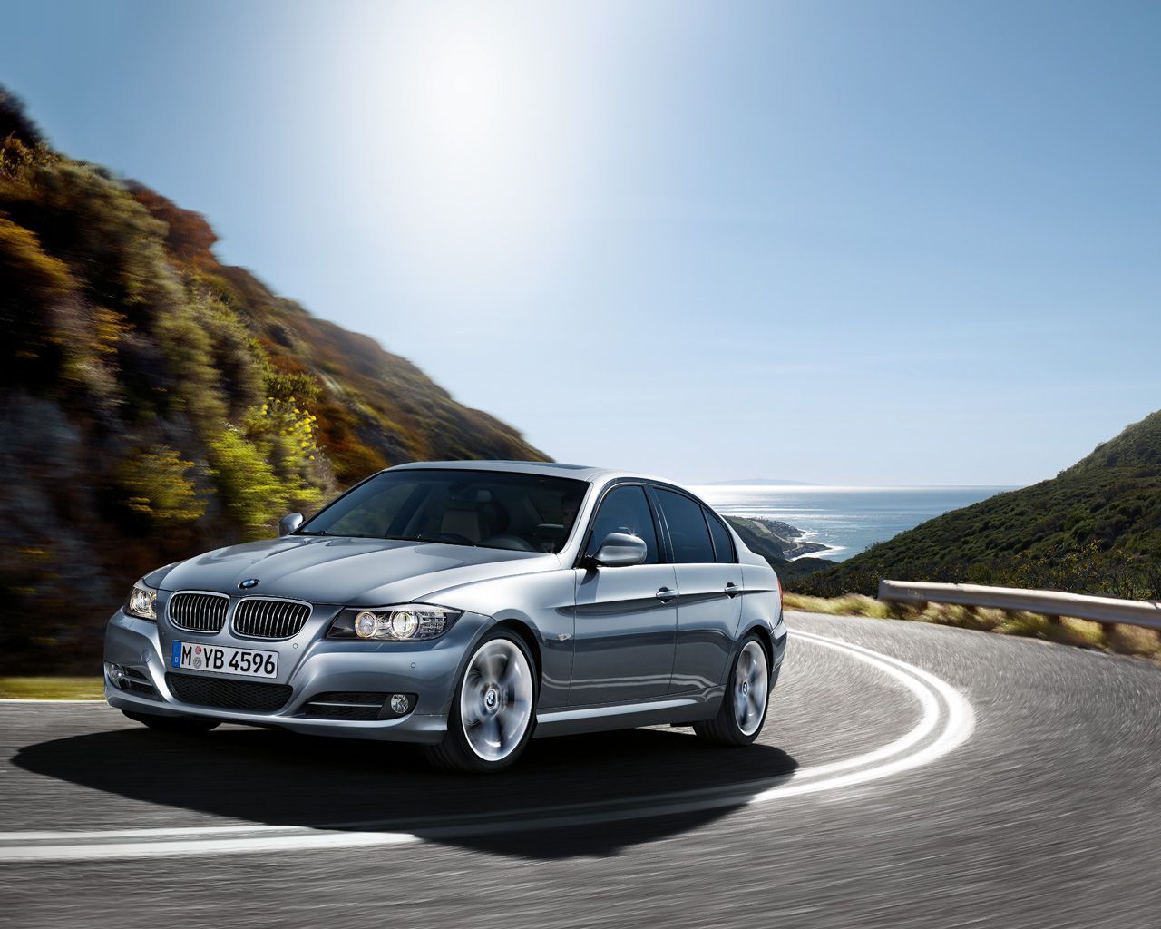 BMW E90 Wallpaper 07 - 1280x1024