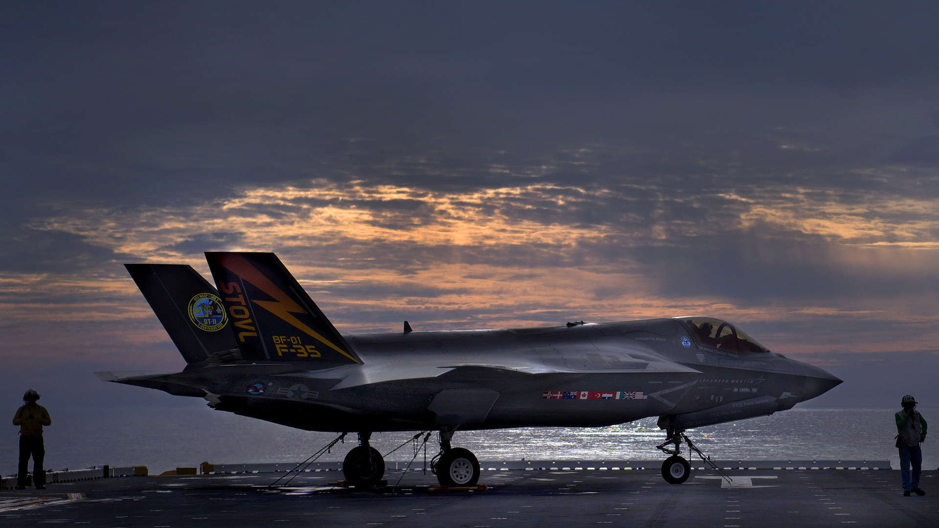 130 Lockheed Martin F35 Lightning II HD Wallpapers and Backgrounds