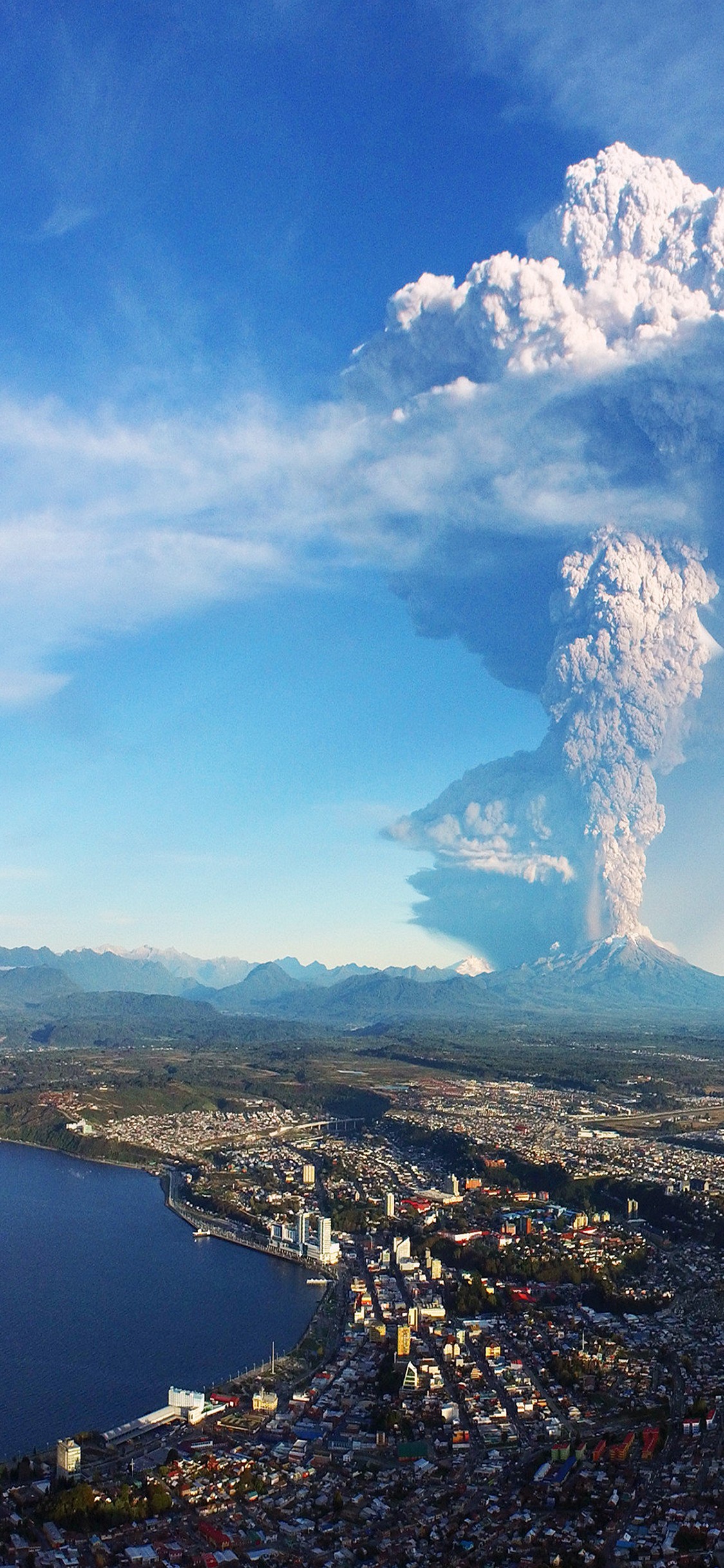 Volcano HD Wallpaper - 1125x2436