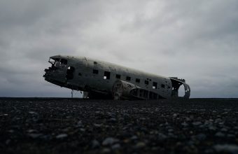 Solheimasandur Plane Wreck Iceland Wallpaper 5120x3200 340x220
