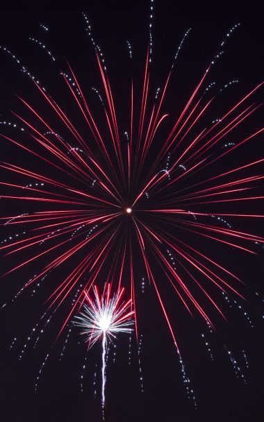 Fireworks Salute Holiday 800x1280 380x608
