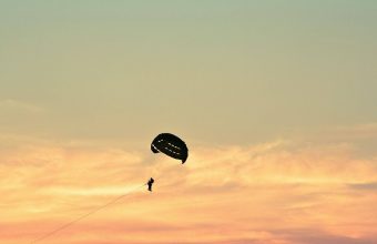 Parasailing Paragliding Flying Sky 1024x600 340x220