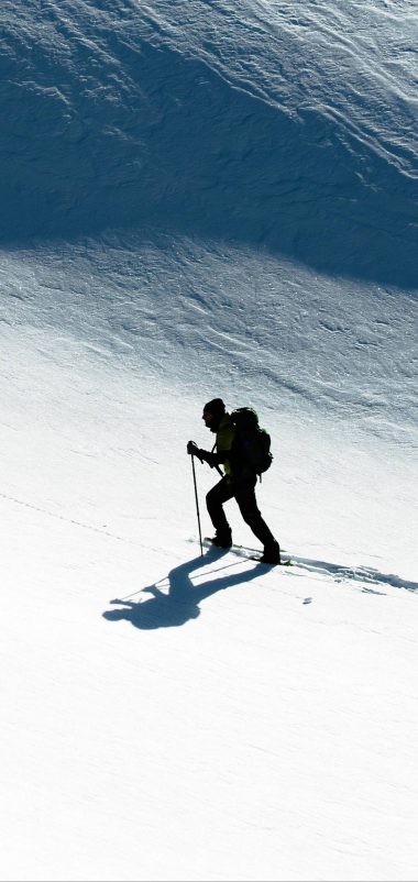 Skier Snow Climb Sport Wallpaper 1440x3040 380x802
