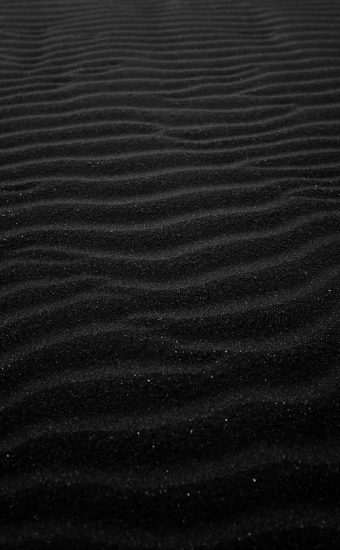 Black and White iPhone Wallpaper - 051